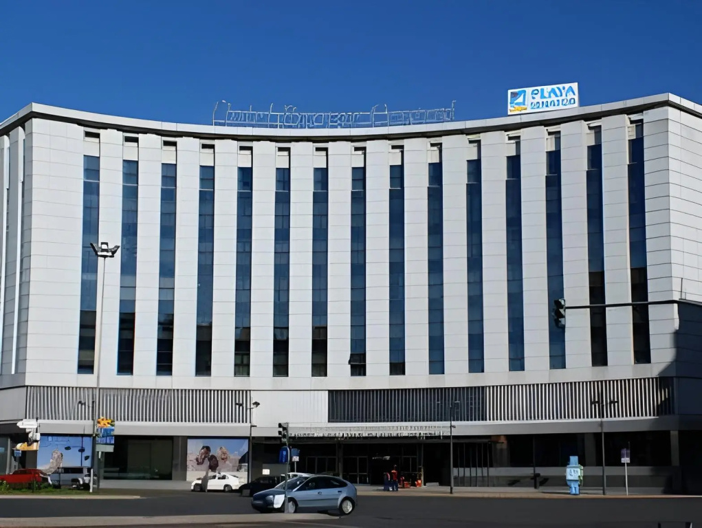 Отель Senator Parque Central