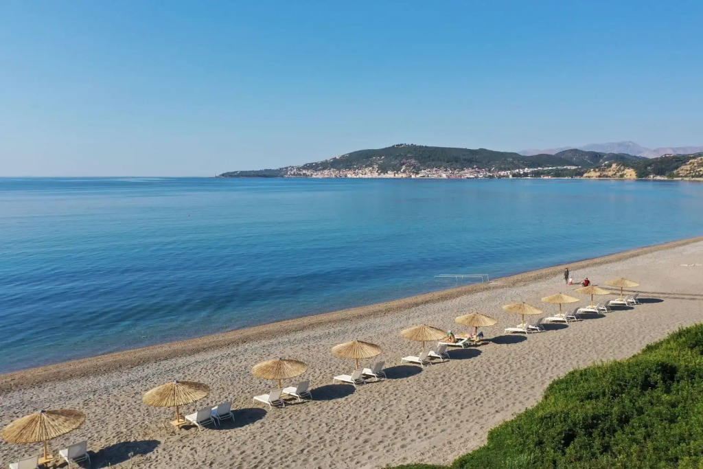 Niriides Beachfront Resort