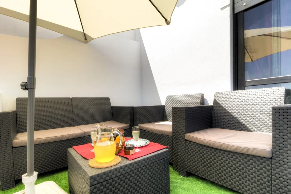 Apartment - 1 Bedroom with WiFi and Sea views - 107979