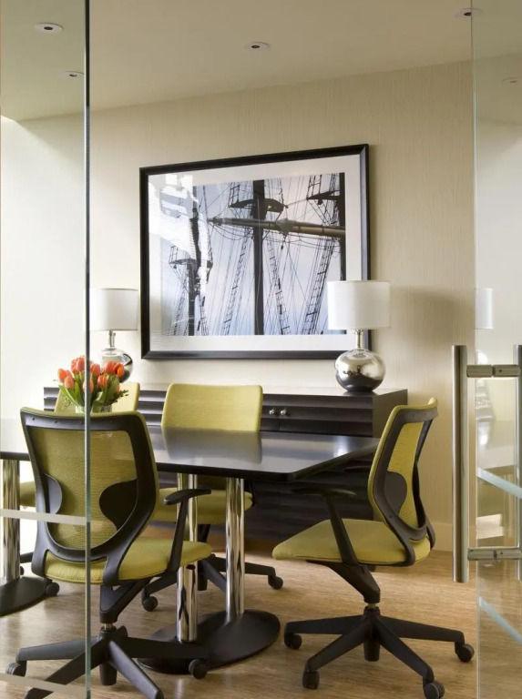 Renaissance Boston Seaport District