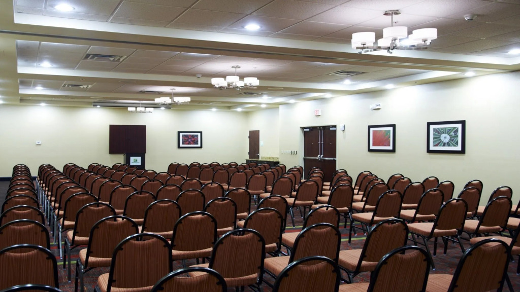 Holiday Inn Birmingham - Hoover by IHG