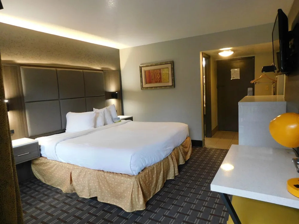 Days Inn And Suites Downtown Gatlinburg Parkway