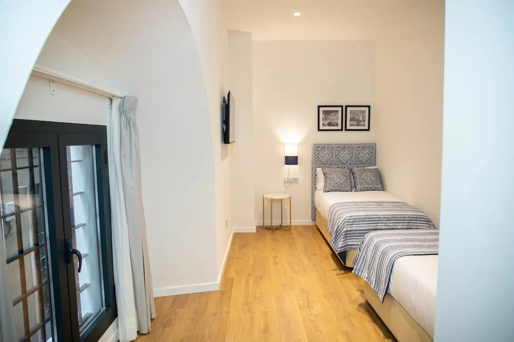 nQn Aparts & Suites Sevilla