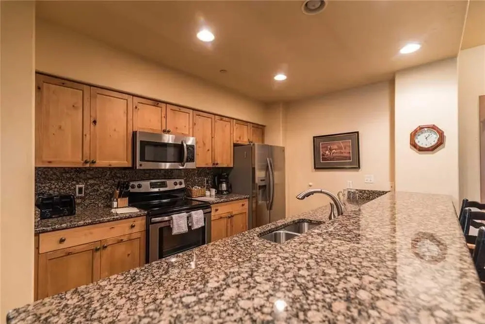 Tl2107 Excellent Amenities and Location! Winter Specials!