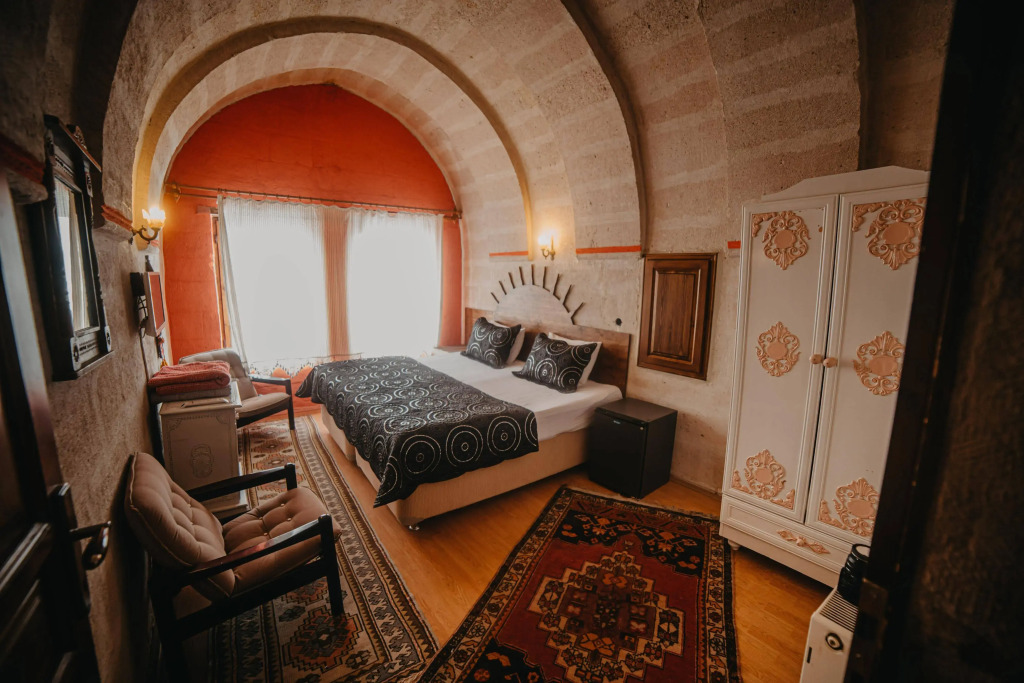Helios Cave Hotel