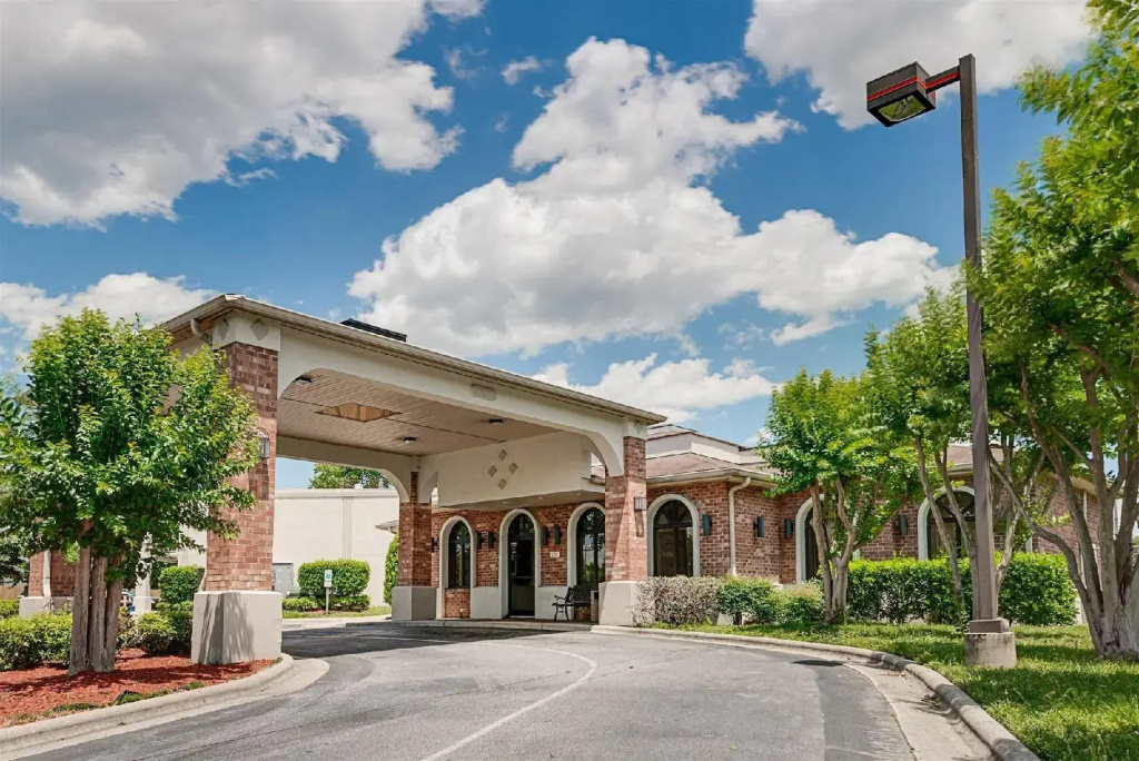 Motel 6 - High Point