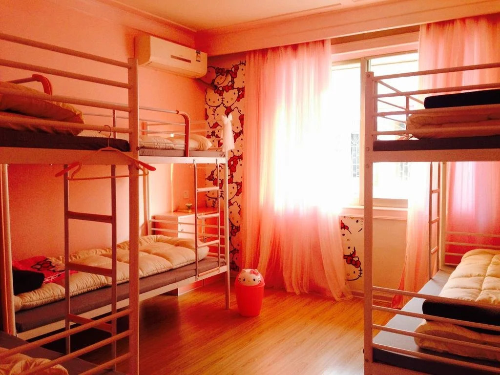 Fangunba Cartoon Theme Hostel
