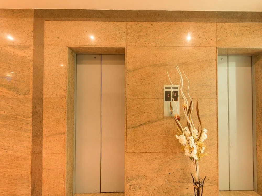 Отель Pearl BKC Inn