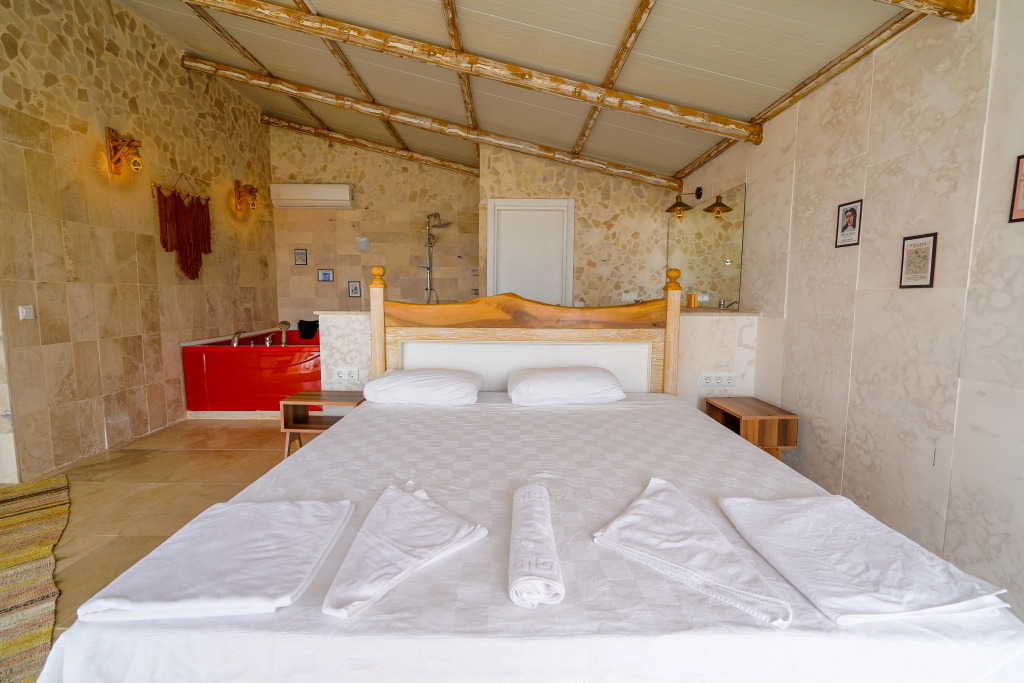 Mojo Boutique Hotel
