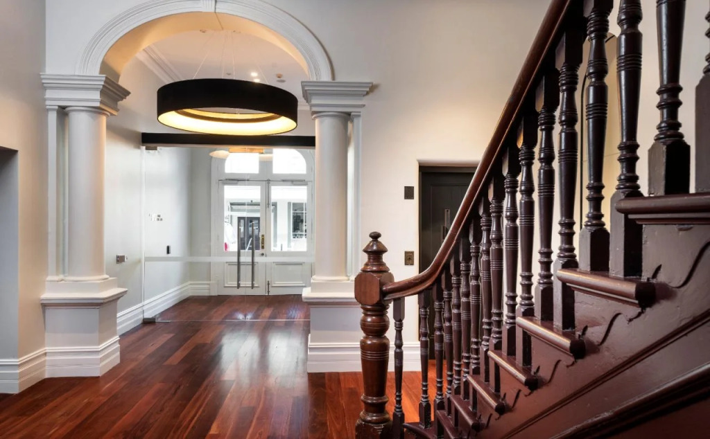 The Melbourne Hotel