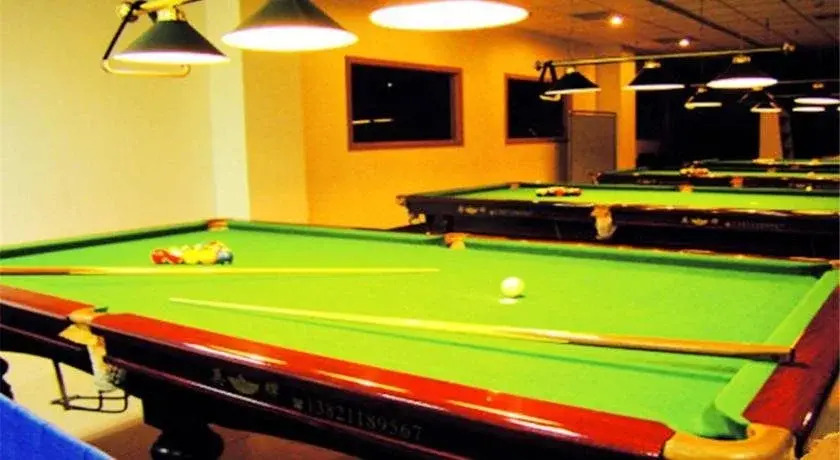 Xinmao Tiancai Hotel