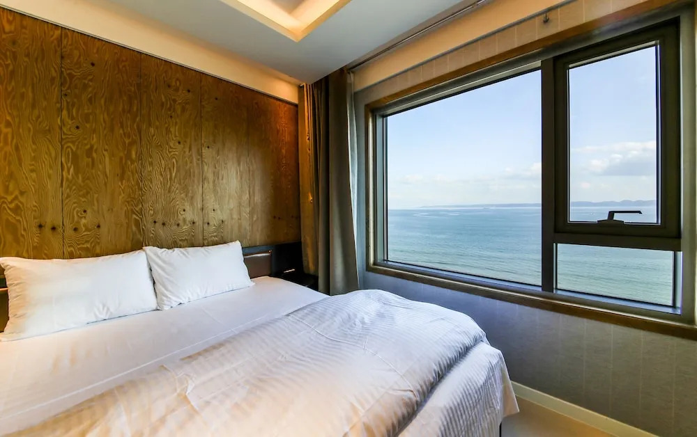 Win Hotel
