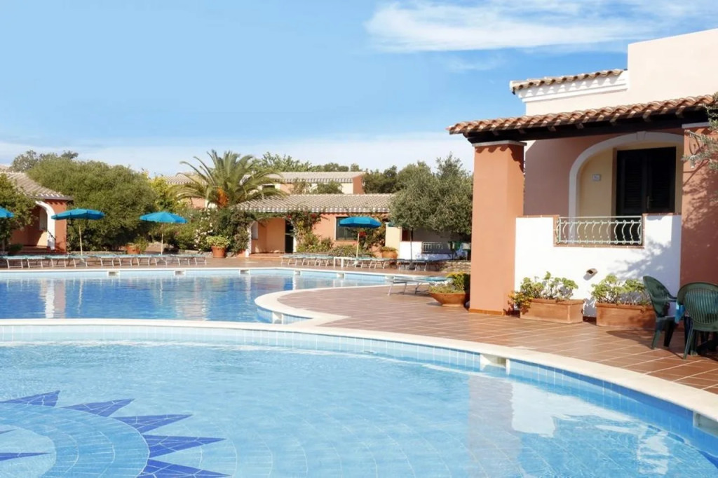 Alba Dorata Resort