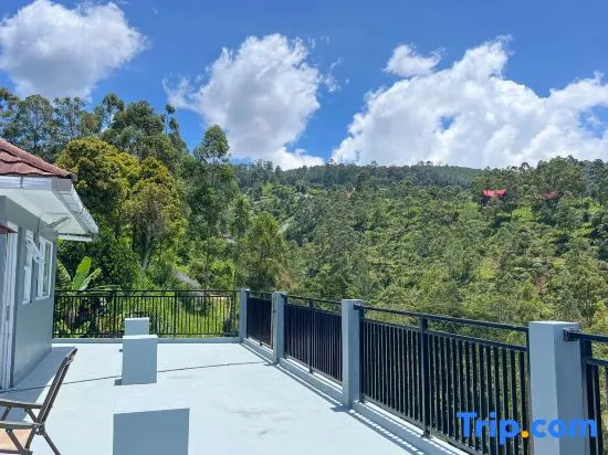4 BR Villa Casa De Valley View Lembang with Billiard, Karaoke & Mountain View