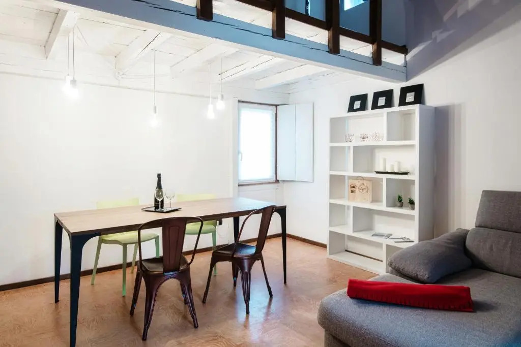 Suite Fontana - by MyHomeInComo