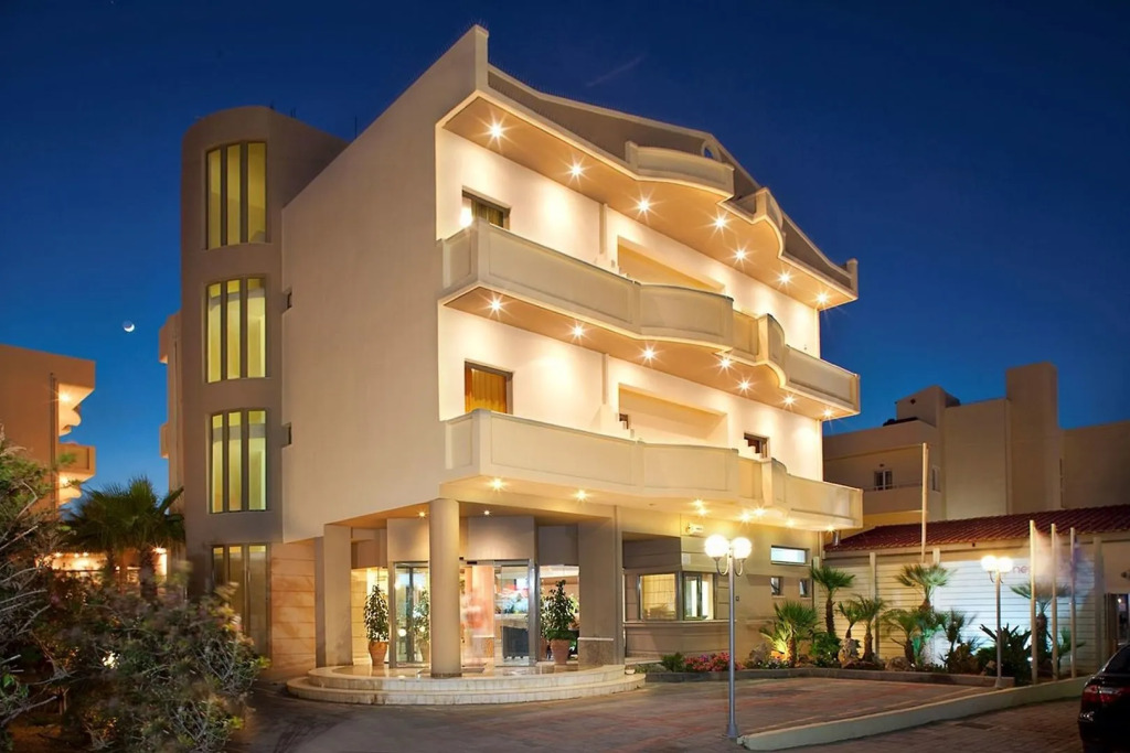 Zeus Hotels Neptuno Beach