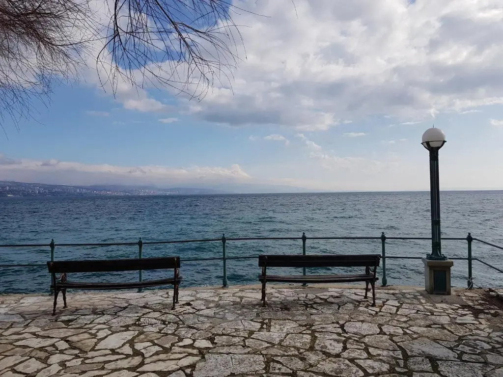 Sunny apartment 150 m from the sea