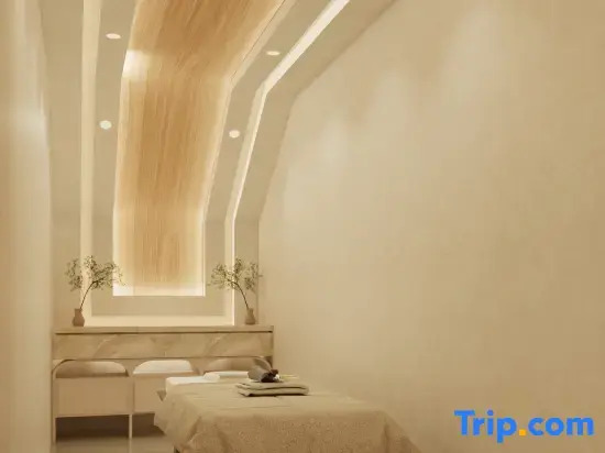 THE SAND Suites & Villas