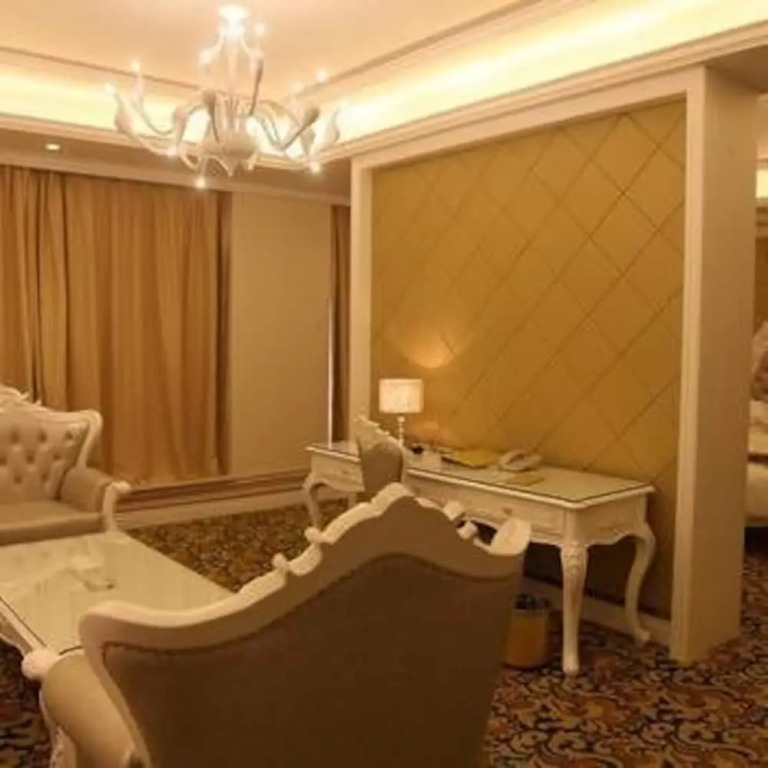 Ping Lu International Hotel