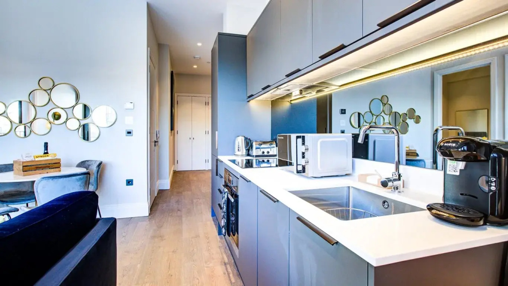 Hybrid Resi Canary Wharf