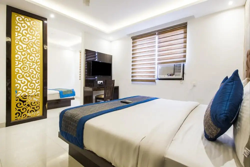 HOTEL ICONIC At Delhi International Airport