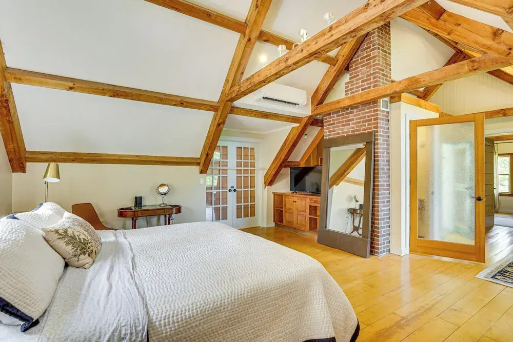Spacious Kennebunkport Home w/ View, 2 Mi to Beach