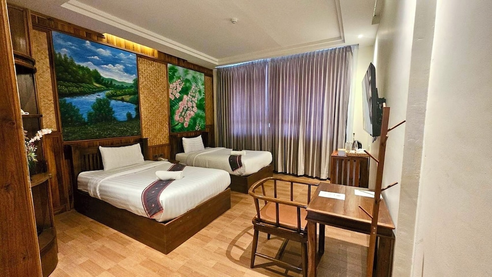 Kum-Chan House Hotel