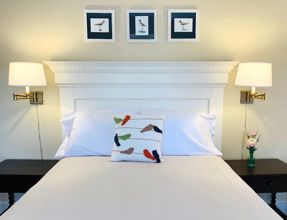 The Oak Bluffs Inn