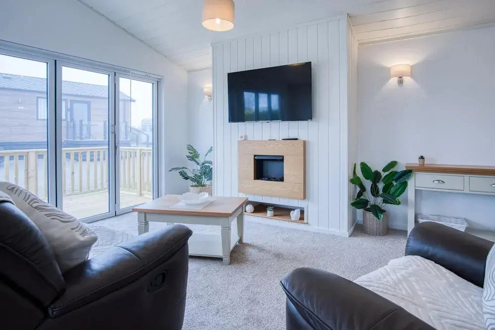 Swallow Lodge - 3 Bedroom Lodge - Wisemans Bridge