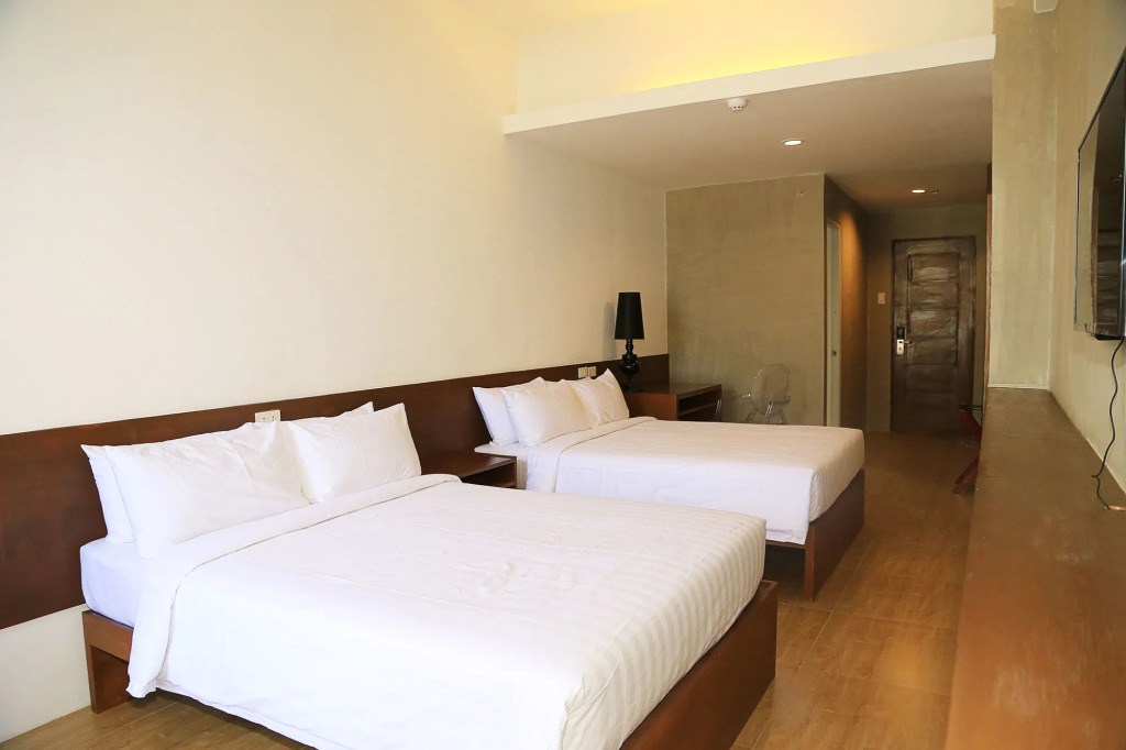 Big Hotel