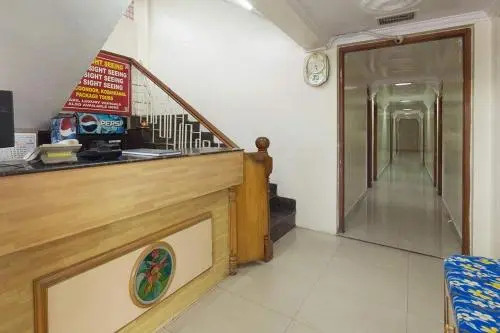 Hotel Ajantha Palace