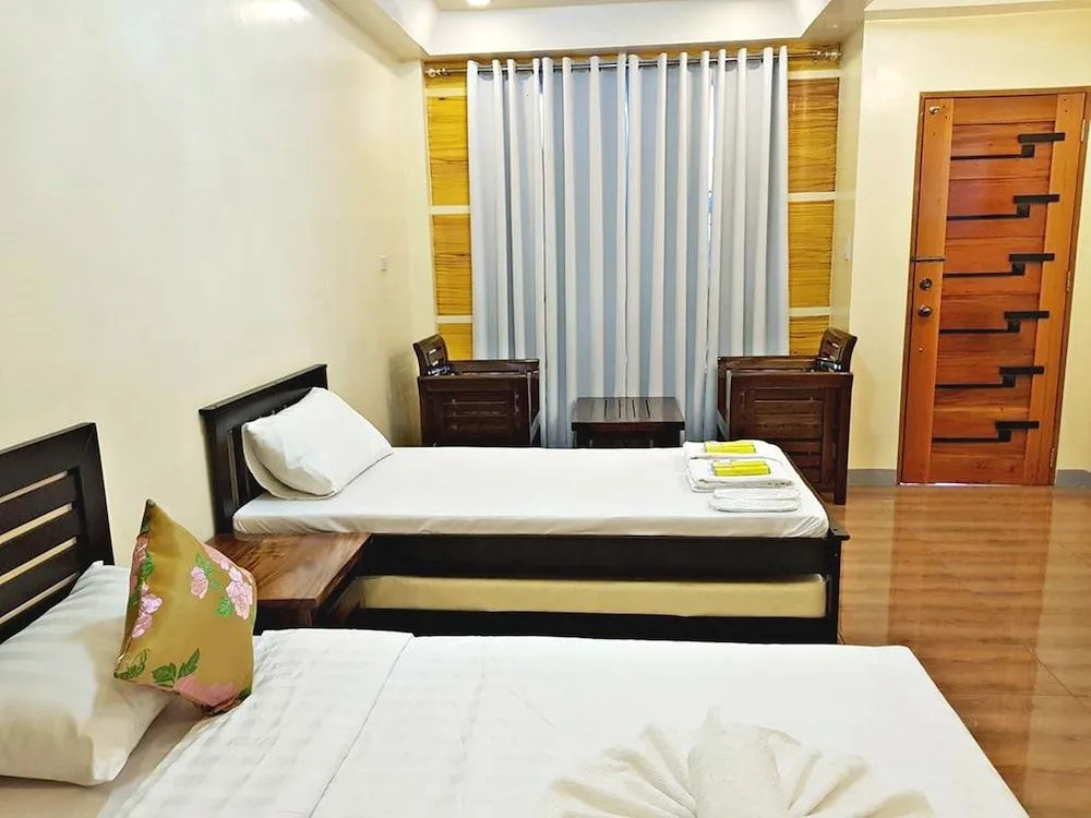 EDUARDOS RESORT