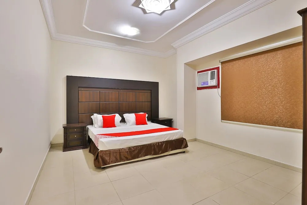 OYO 246 Hotel Hadeel Al Motamayezah