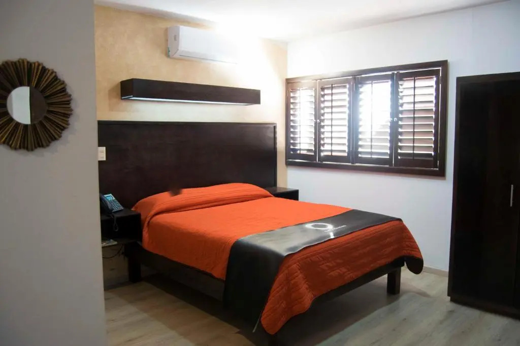 Hotel Onix Suites