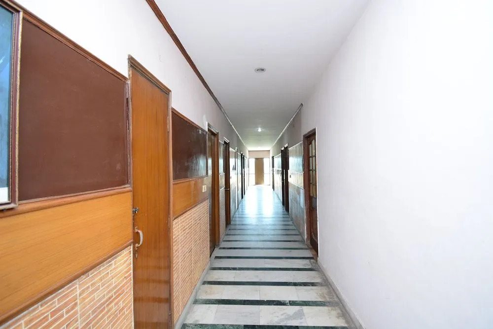 Oyo 36280 Vijay Resorts
