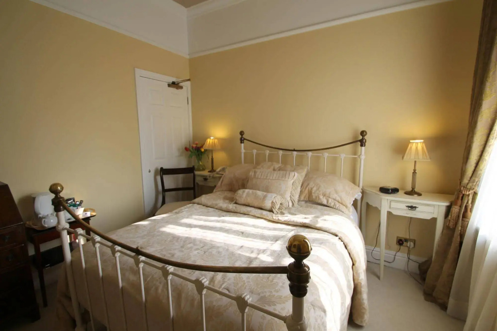 Alexandra Court Hotel