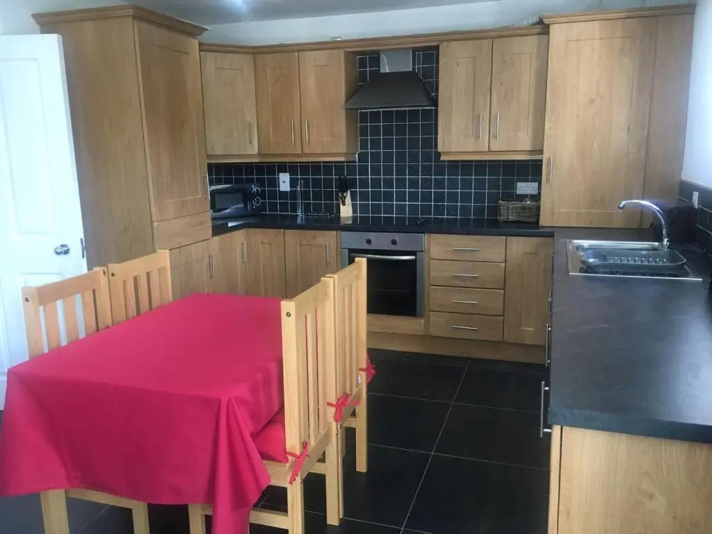 5 Shell Hill Mews