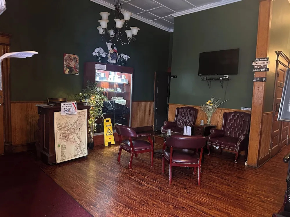 The Hotel Belvidere