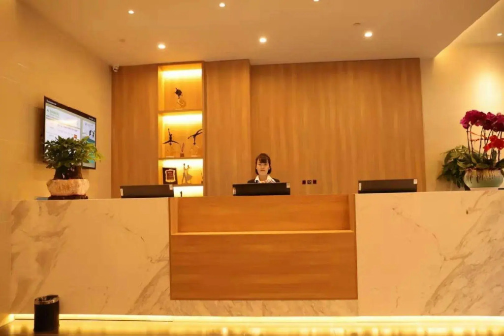 GreenTree Inn Lanzhou Zhongchuan Airport Business Hotel