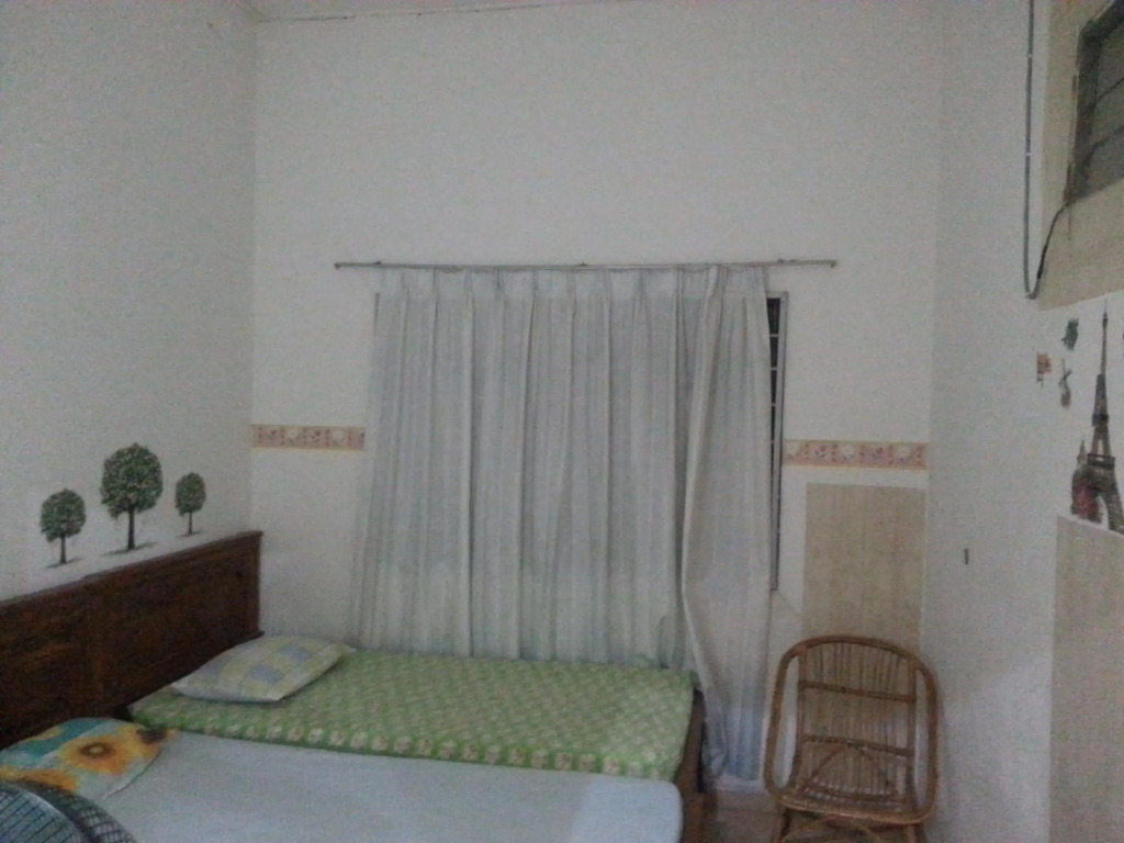 Homestay Aircond Pantai Timur Chalet Guest House Kak Mah