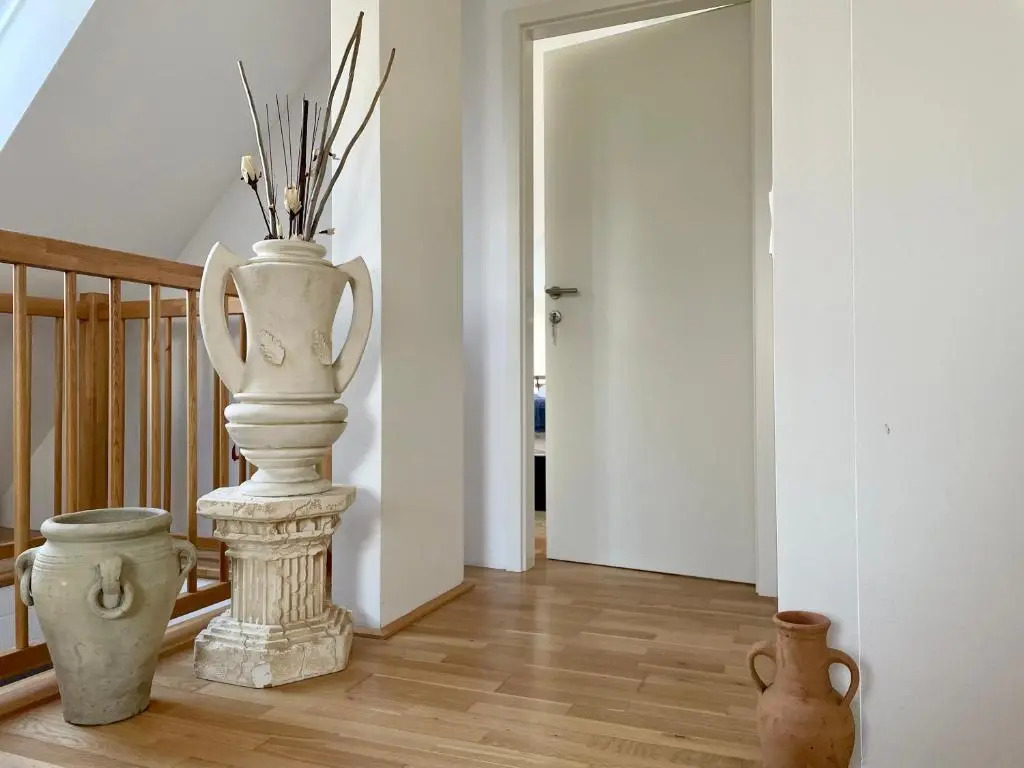 ECA Rooftop Live - Private Rooms & Serviced Apartments