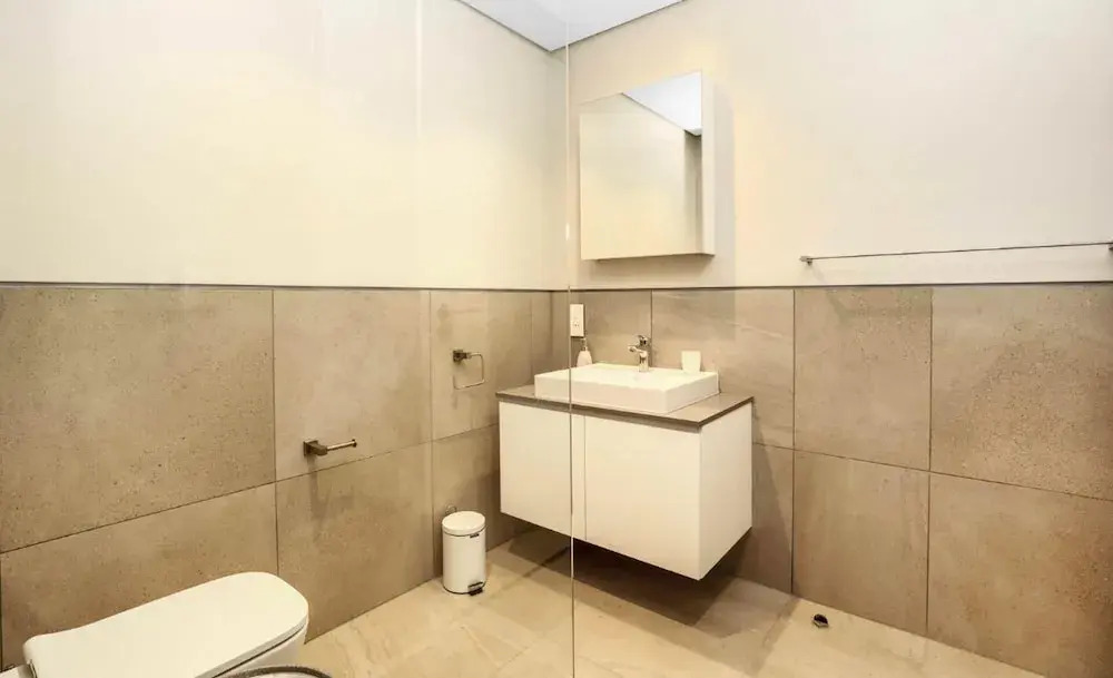 Remarkable 2-bed Apartment in Johannesburg