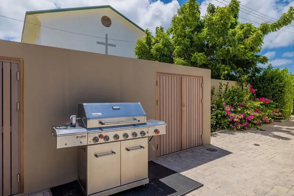 New Designer Villa King Beds Pool Near Beach