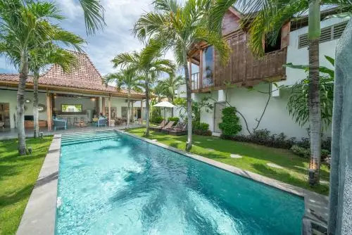 Central Oberoi Seminyak Newly Renovated Villa Riva