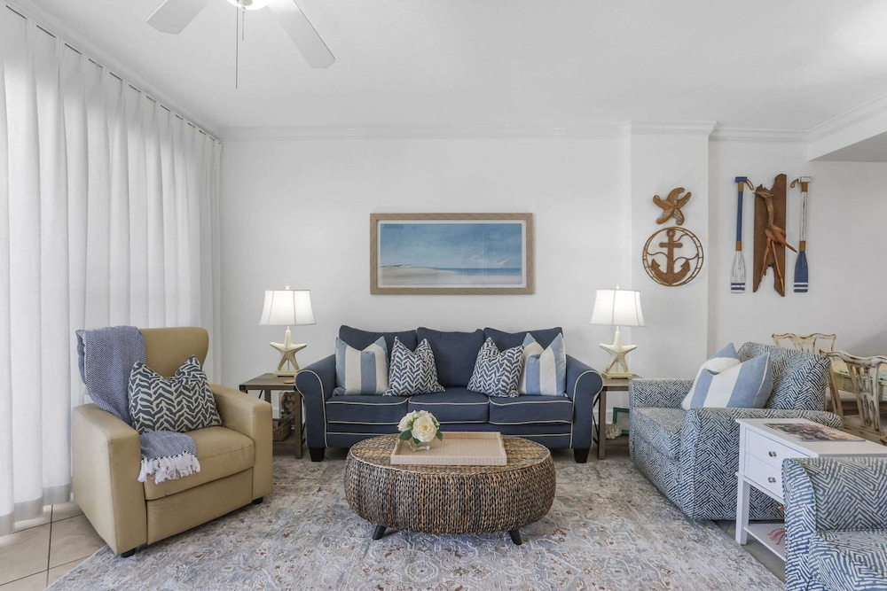 Regency Isle Beachfront Bliss Amazing Views 2 Bedrooms