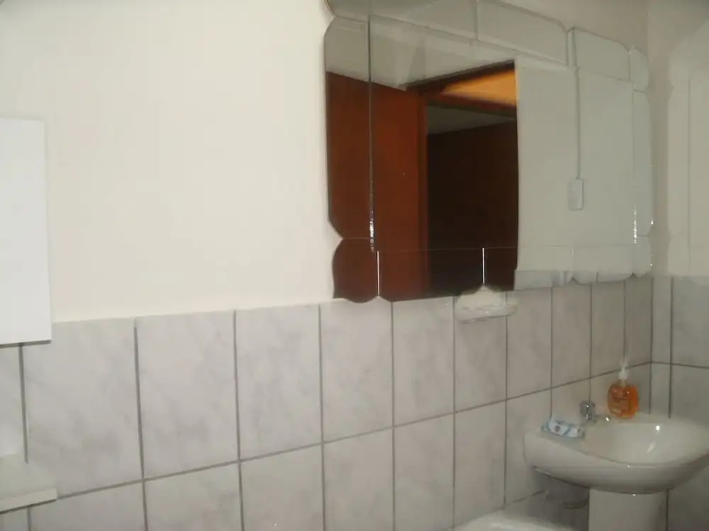 Angelicas House 2BR Near Airport Terrace WiFi