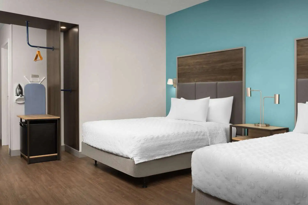 Tru by Hilton Jacksonville West I 295