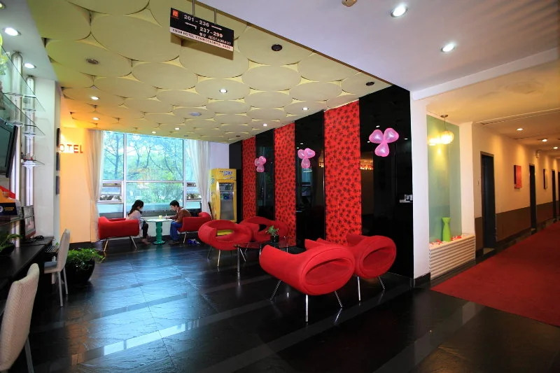 Colorful Days Hotel