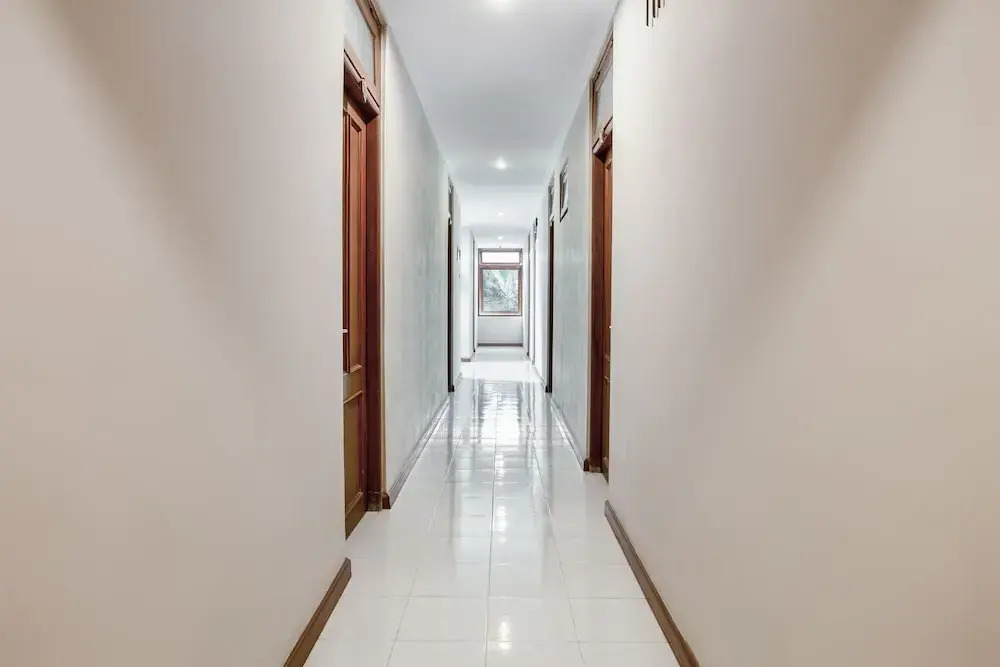 Hotel Winotosastro by Athelu