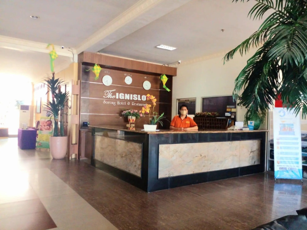 Je Meridien Hotel